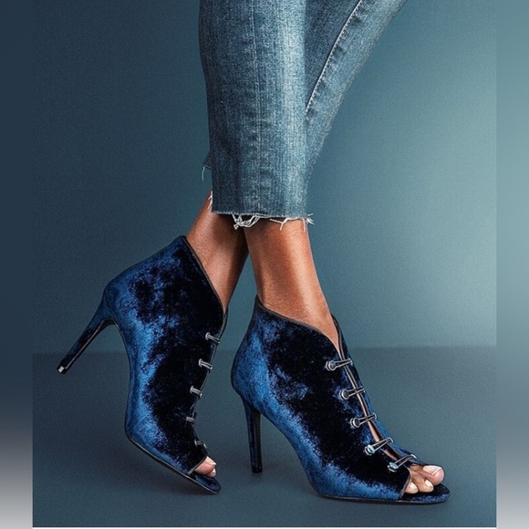 Impo Blue Velvet Stiletto Heels - Picture 1 of 6